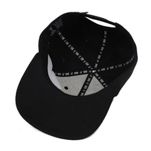 Load image into Gallery viewer, Snapback (Black)
