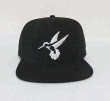 Load and play video in Gallery viewer, Snapback (Black)
